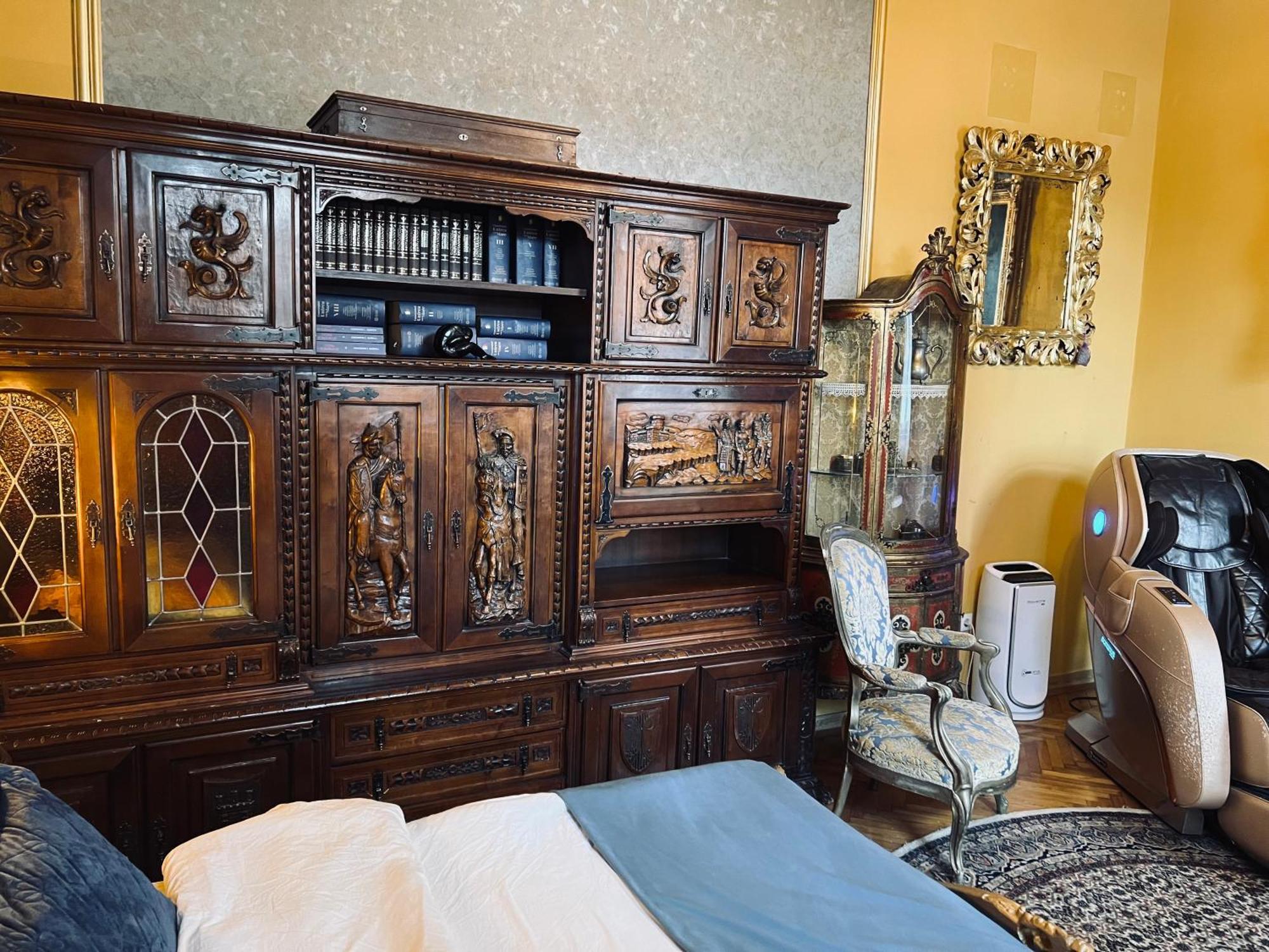 Classic Love Story In Old Cluj I Luaran gambar
